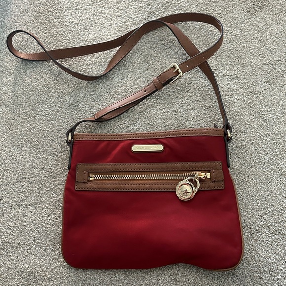 Michael Kors Handbags - Michael Kors Crossbody Bag